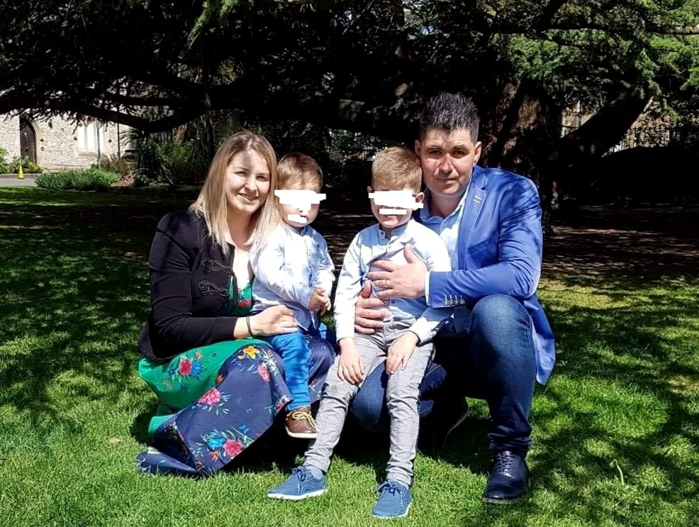 Familia Huluţă, cu un an în urmă de tragedie FOTO: Facebook Ionela Huluţă