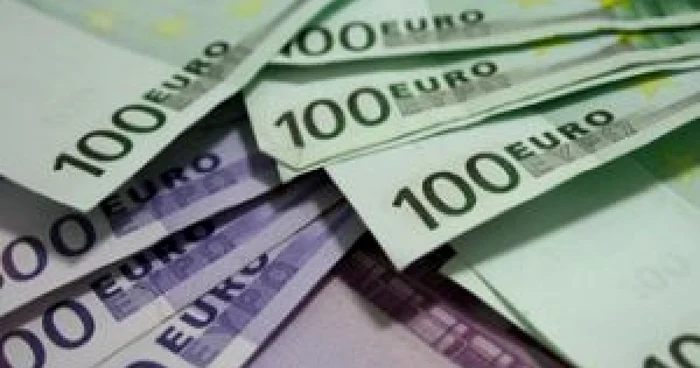 Zece români primesc şomaj de peste 700 de euro pe lună - revista presei economice