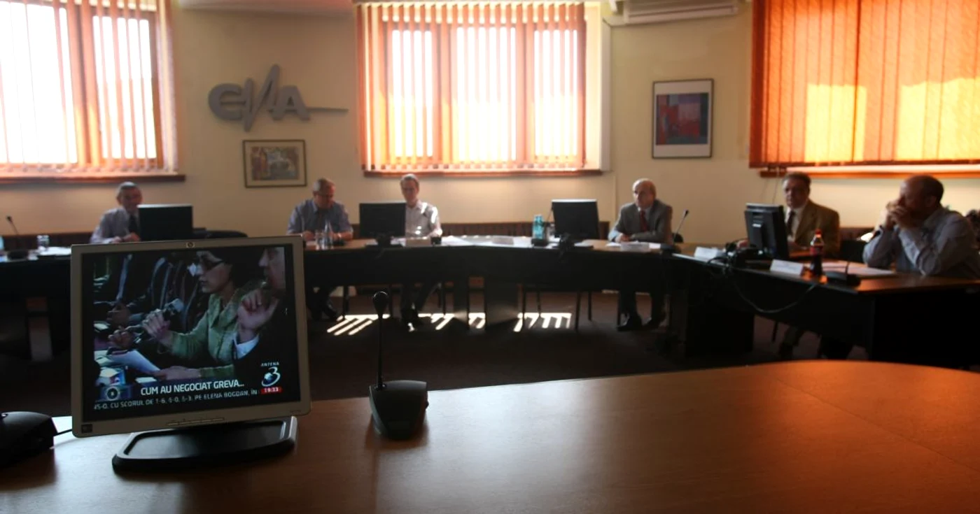 Membrii CNA doresc ca ştirile despre sinucideri să fie interzise la TV