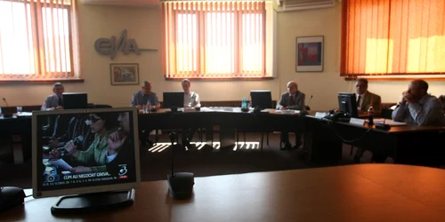 Membrii CNA doresc ca ştirile despre sinucideri să fie interzise la TV