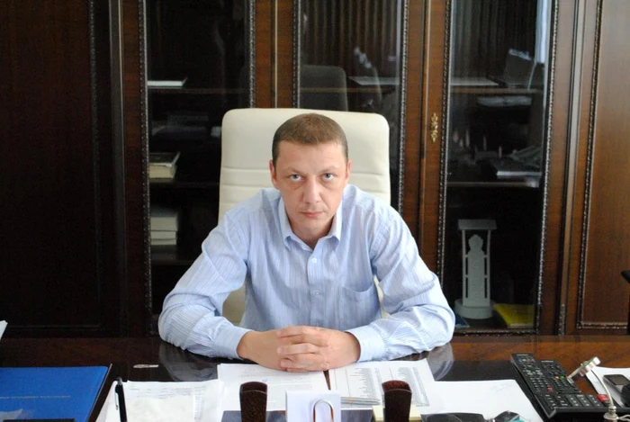 Prefectul Cosmin Pribac a semnat ordinul FOTO  Claudia Untaru