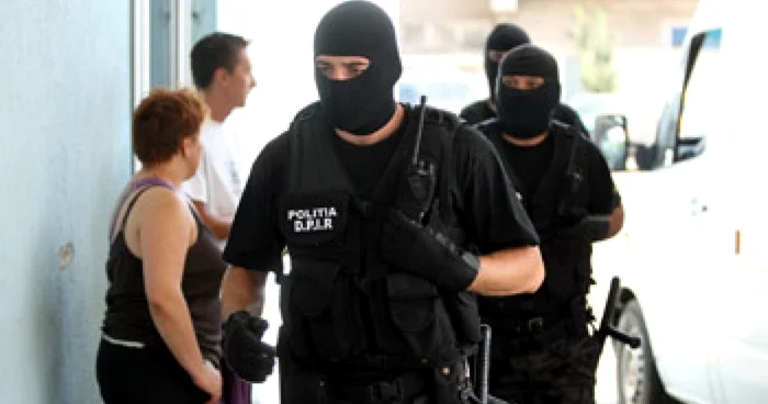 Timişoara: Părinţii bătăuşi fac din copiii lor nişte infractori