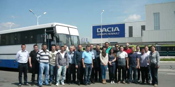 Studenţi în vizită la Dacia Mioveni FOTO Mariana Iancu