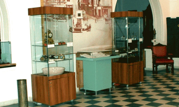 O expoziţie de manuscrise s a deschis la Muzeul de Istorie Galaţi gif