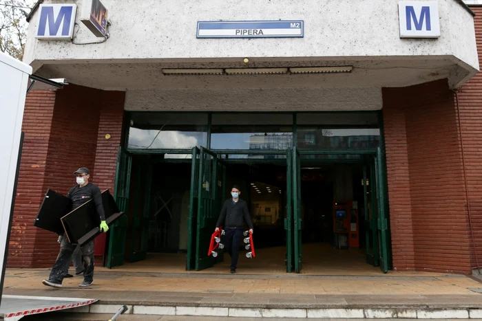 Pe toată perioada lucrărilor, zona va fi supravegheată de către personalul specializat Metrorex şi securizată cu bandă de semnalizare FOTO (Arhivă) Inquam Photos / Sabin Cîrstoveanu
