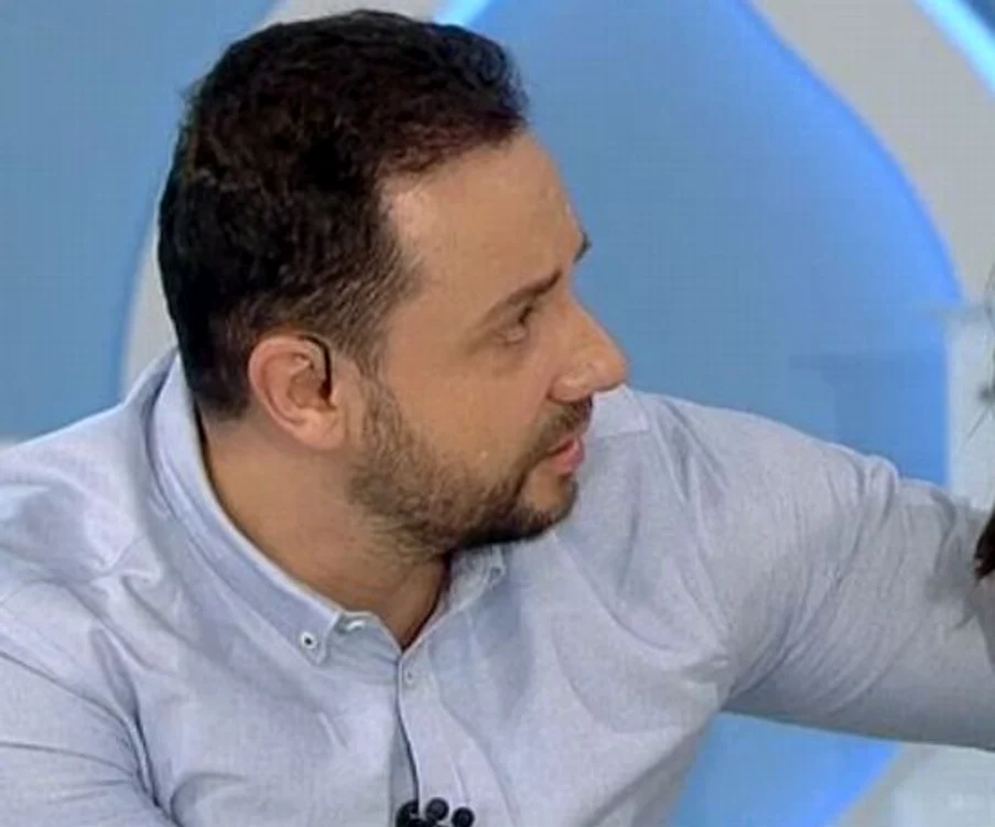 
    Cătălin Măruţă a fost impresionat până la lacrtimi de drama unei tinere foarte bolnave, abandonată de părinţifoto: captură Pro Tv  