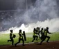 Cel puțin 174 de persoane au fost ucise inclusiv polițiști pe stadionul Kanjuruhan din Malang Indonezia după o ciocnire între fanii a două echipe de fotbal indoneziene FOTO EPA EFE (1) jpg