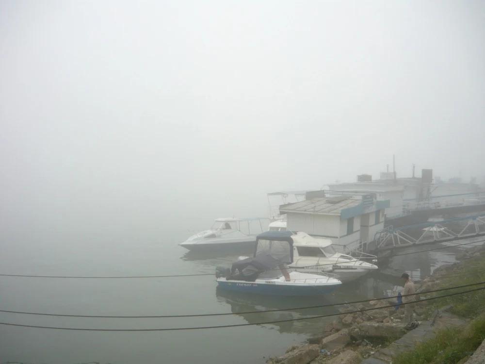 Ceaţă în portul Tulcea FOTO Adevărul