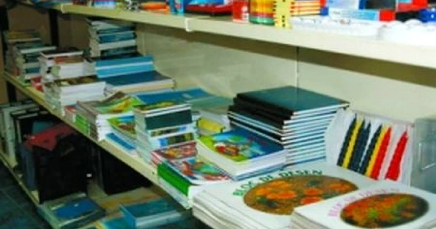 În magazine rechizitele şcolare sunt mai ieftine decât la iarmaroc