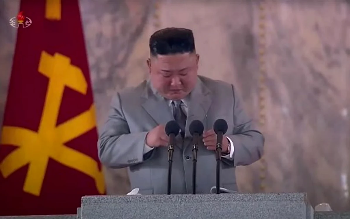 Kim Jong Un a plâns în timp ce ținea un discurs importantFoto: AFP