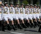 Rusia. Femei militar în Piaţa Roşie din Moscova
