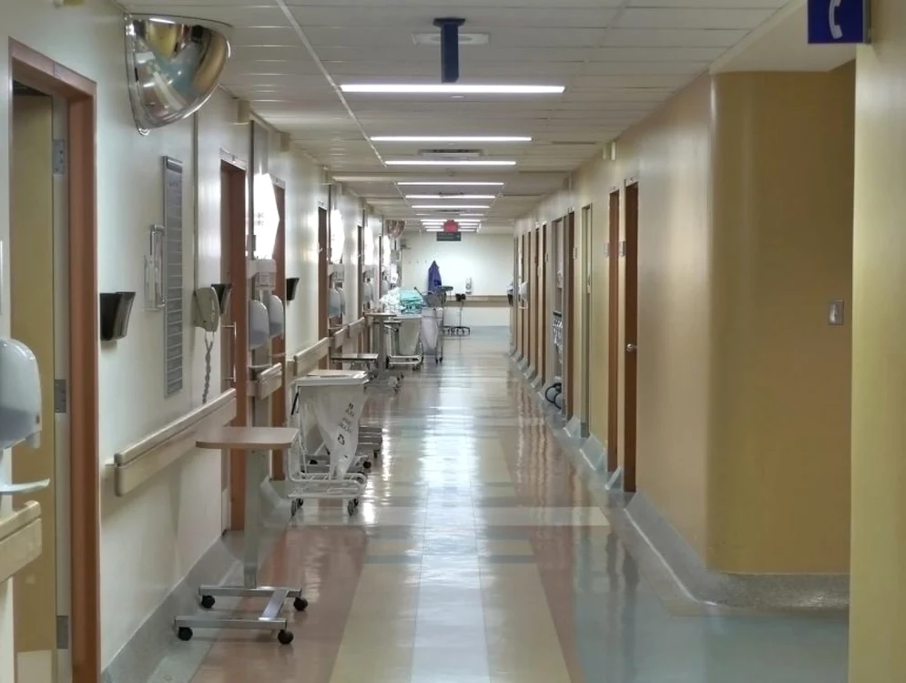 Pacienţi de la ATI, ventilaţi manual din cauza unei pene de curent la Spitalul Judeţean de Urgenţă Craiova Foto news.ro