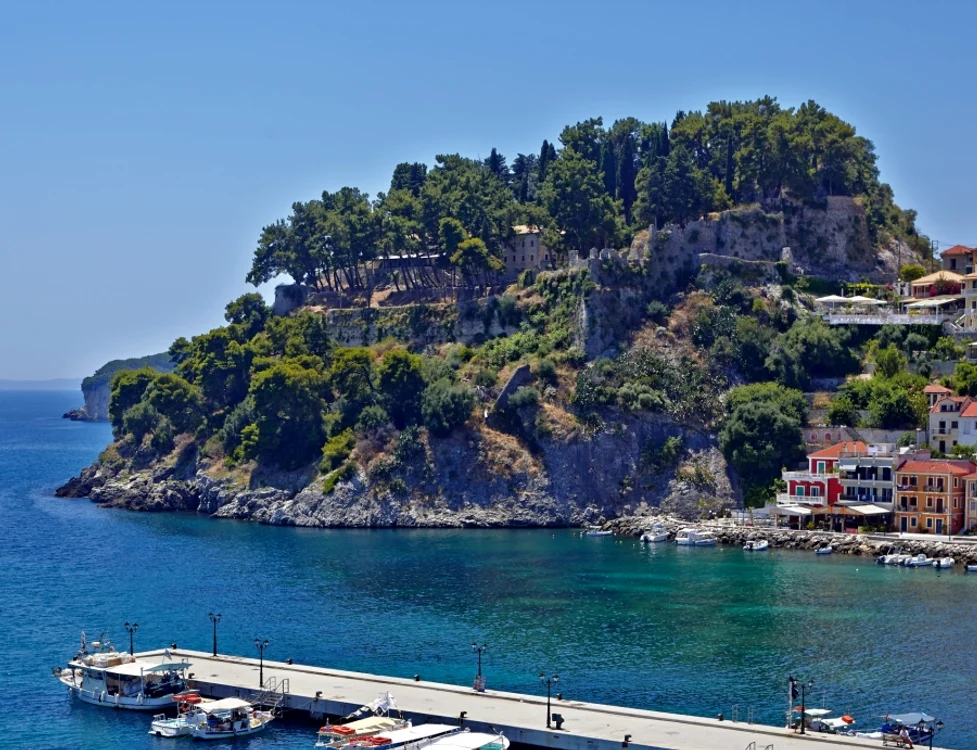 Cadru de vis din Parga (provincia Epir, Grecia), o destinaţie de concediu favorităFoto: Hepta