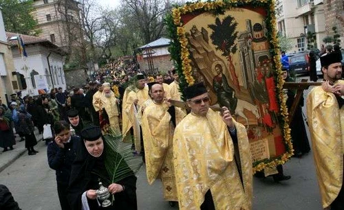 Două procesiuni religioase vor bloca traficul sâmbătă și duminică