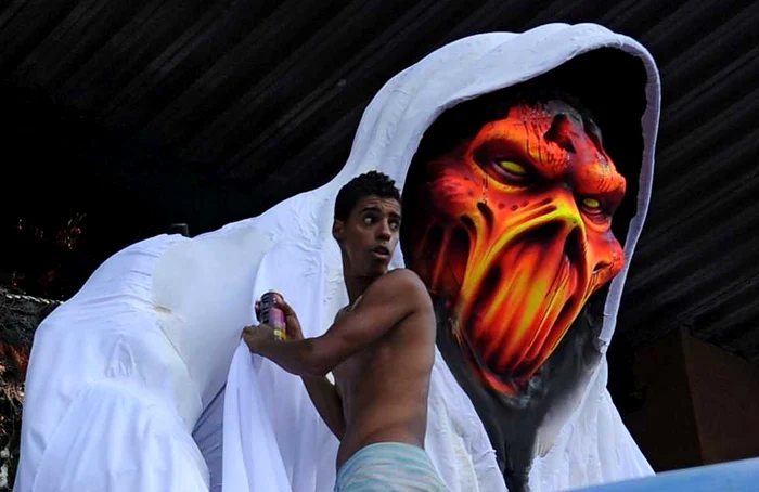 Pregătiri pentru carnavalul de la Rio