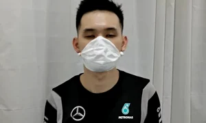 chinez care si afacut singur acasa masca de protectue jpeg