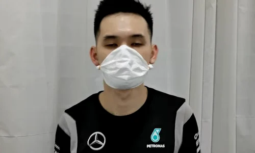 chinez care si afacut singur acasa masca de protectue jpeg