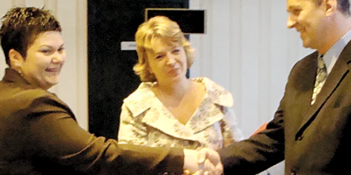 Reprezentanţii mai multor ONG-uri orădene au dat mâna pentru o colaborare de durată