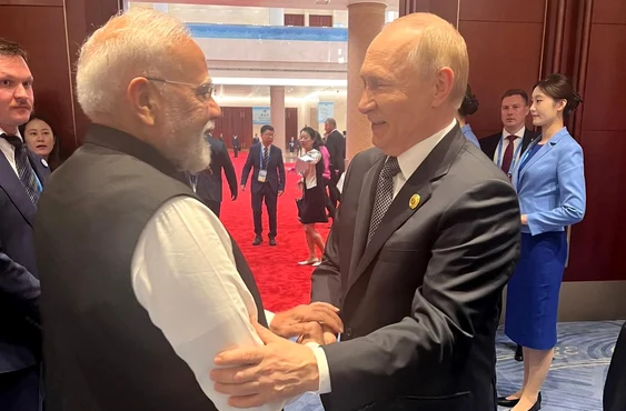 Președintele rus Vladimir Putin și premierul Indiei, Narendra Modi FOTO: FB