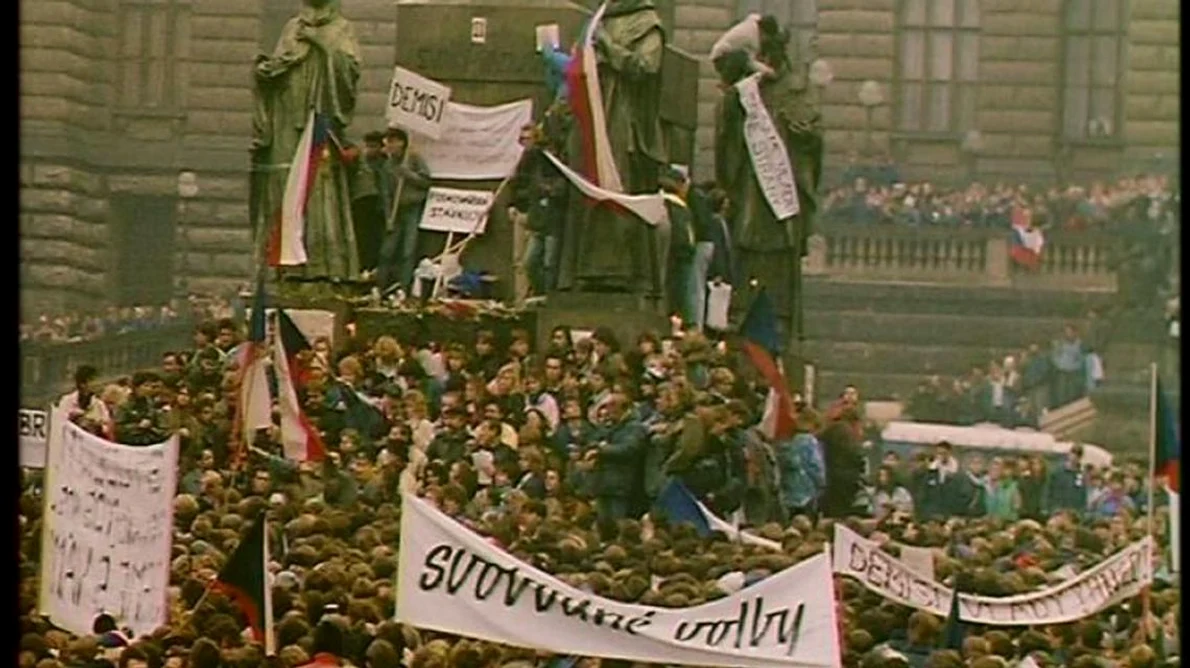 Revoluţia de catifea, victoria libertăţii şi a democraţiei jpeg