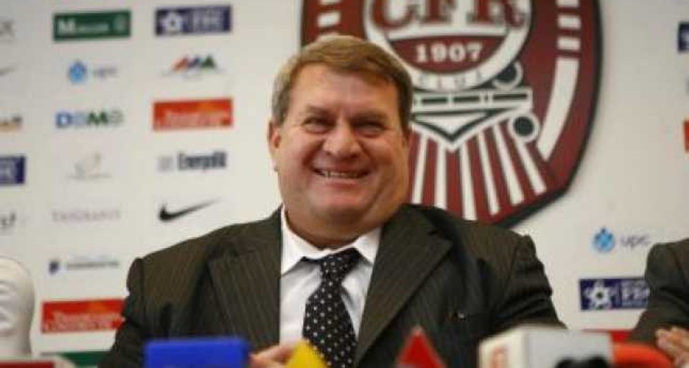 Medicul adus să vindece rănile echipei CFR Cluj. Fusese dat afară pentru că era „omul lui Paszkany”