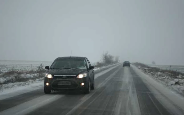 La Braşov nu sunt drumuri blocate, dar se circulă cu viteză redusă. FOTOAdevărul