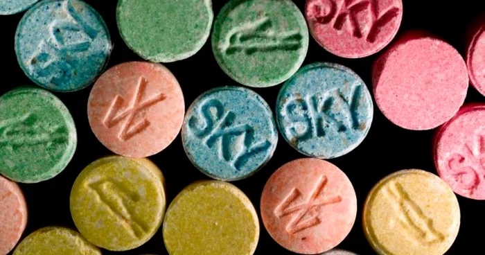 Molly cauzează palpitaţii cardiace, greaţă, stop cardiac, comă şi chiar moartea FOTO Drug Enforcement Administration (DEA - Departamentul american de combatere a drogurilor)