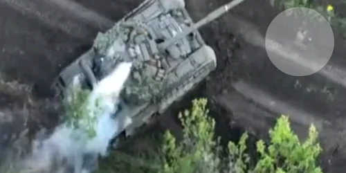 Soldat rus isi abandoneaza camarazii foto captura video