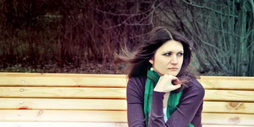 Sosirea toamnei este unul dintre factorii care pot declanşa un episod depresiv  