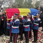 lucescu inmormantare xx gif gif