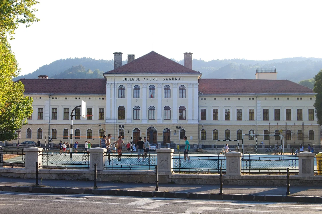 Colegiul Național „Andrei Șaguna”, Brașov Foto: Wikipedia