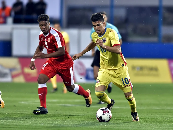 Ianis Hagi a marcat direct din corner contra Bosniei - HertegovinaFOTO: Sportpictures.eu