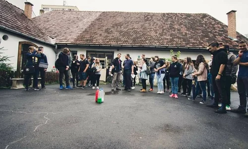 ”Așa a luat naștere harta Ungariei Mari”, li se explică elevilor maghiari într o școală din Harghita jpeg