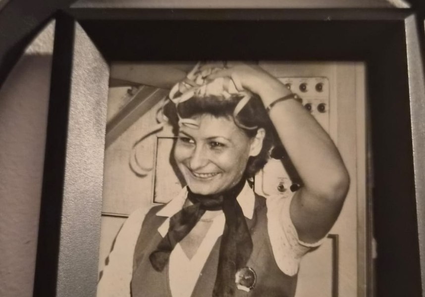 Romanian flight attendant recalls communist-era travel, Securitate surveillance