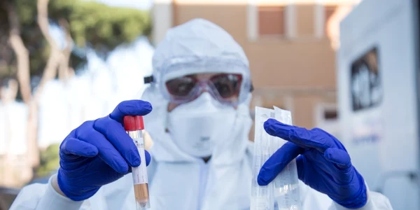 Medici pacient coronavirus COVID 19 pandemie probe teste FOTO Mediafax