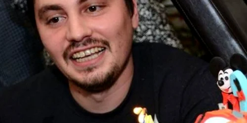 Poliţistul este în comă indusă