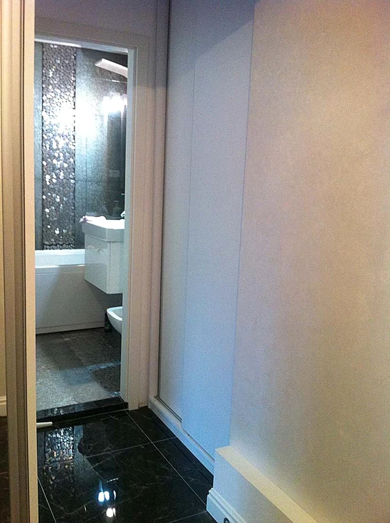 Asistenta tv şi-a renovat locuinţa, de la gresie şi faianţă, până la termopane