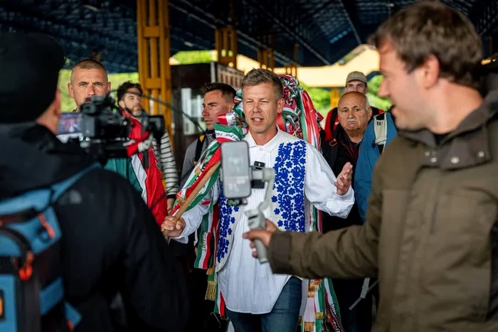 VIDEO „Să punem capăt urii”. Liderul opoziției din Ungaria, discurs emoționant la Oradea: „Am trăit împreună aceleași dureri și bucurii”
