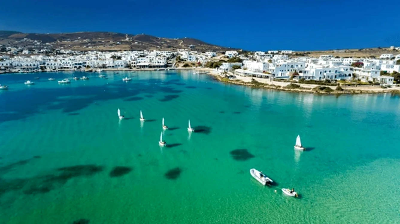 Nu mulți turiști ajung în Antiparos / foto: IStock