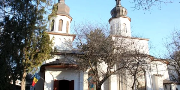 Hram la biserica Trei Ierarhi din Galaţi FOTO Costiuc Petrică