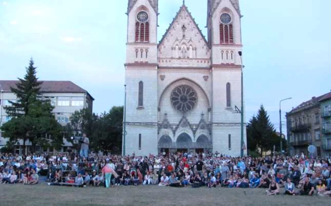 Filarmonica Banatul în Piaţa Bălcescu FOTO Ştefan Both