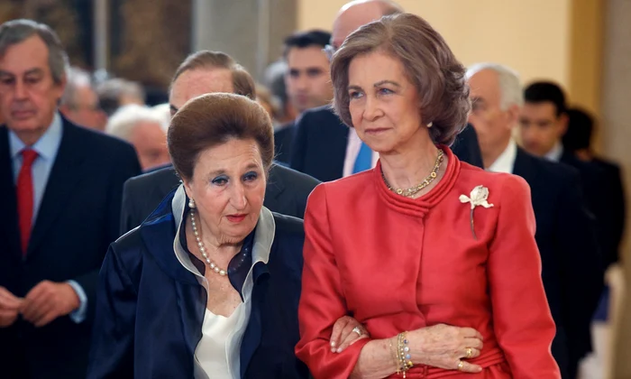 Regina Sofia a Spaniei cu cumnata sa, Infanta Margarita de Bourbon, sora Regelui Juan Carlos   GettyImages 146224190 jpg