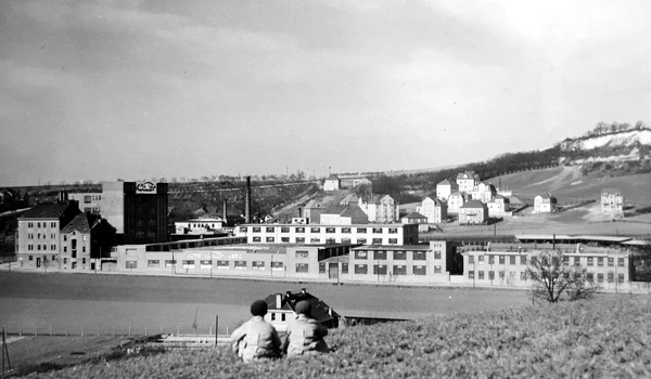 Fabrica Walter din Praga, în 1931. Industria cehoslovacă reprezenta una dintre principalele surse de produse industriale și utilaje pentru piața românească în perioada interbelică