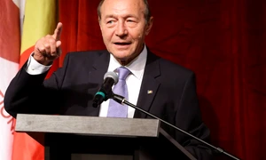 traian basescu foto FB traian basescu jpg