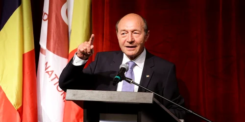 traian basescu foto FB traian basescu jpg
