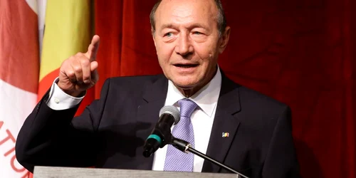 traian basescu foto FB traian basescu jpg