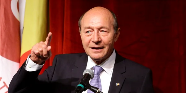 traian basescu foto FB traian basescu jpg