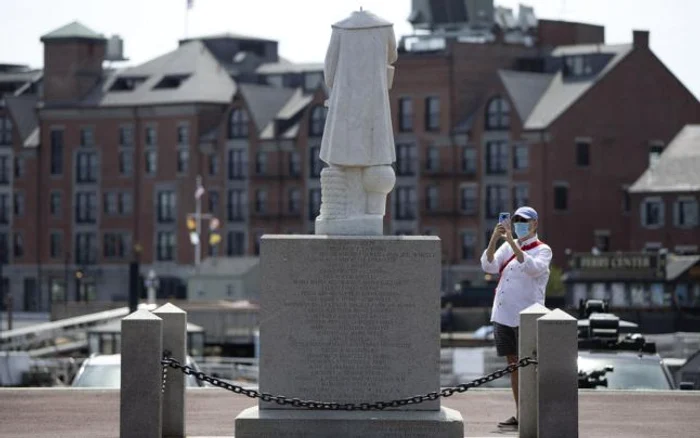 Statuie a lui Cristofor Columb decapitată la Boston FOTO EPA-EFE