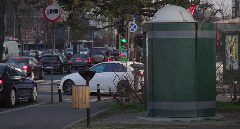 Cea mai mare firmă-fantomă din România, cu sediul într-o toaletă publică, validată de ANAF