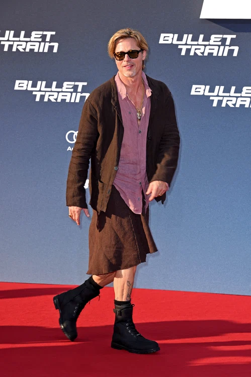 220720120800 brad pitt skirt red carpet jpg